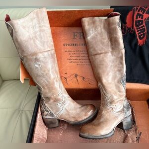Freebird Calgary boots size 9